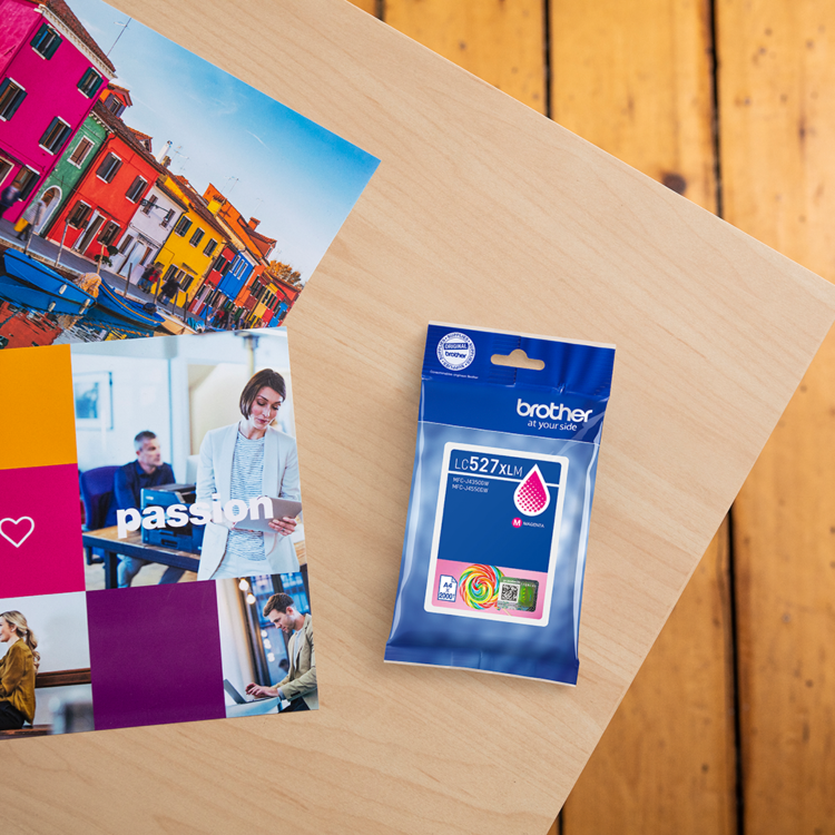 Brother LC527XLM High Yield Magenta Ink Cartridge - Image 1