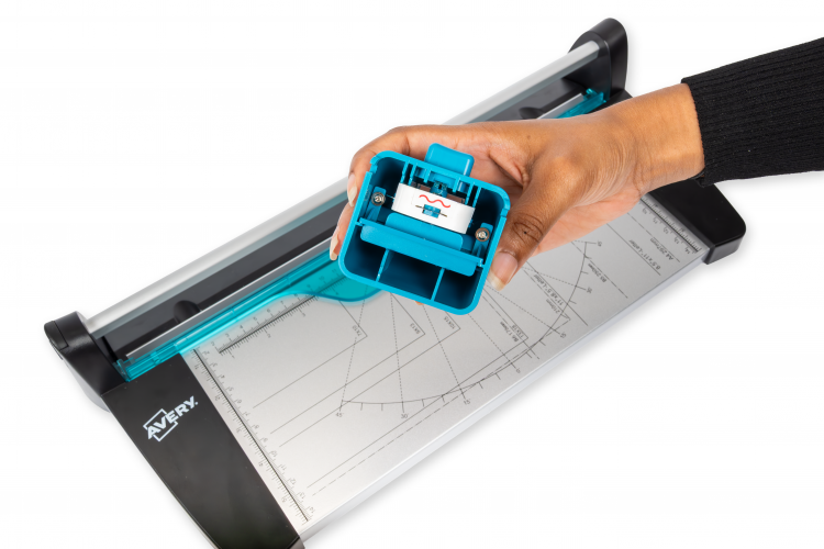 Avery A3 4-in-1 Paper Trimmer - Image 4