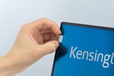 Kensington Replacement Accessory Kit for Laptops & Monitor privacy filters up to 34 Inch thumbnail 6