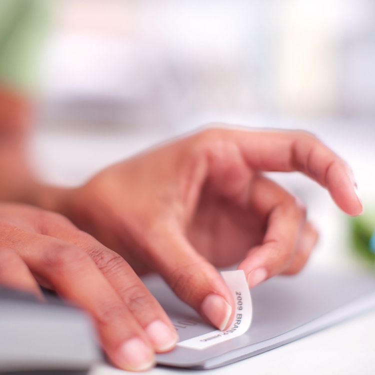 Dymo 45013 D1 12mm x 7m Black on White Tape - Image 9