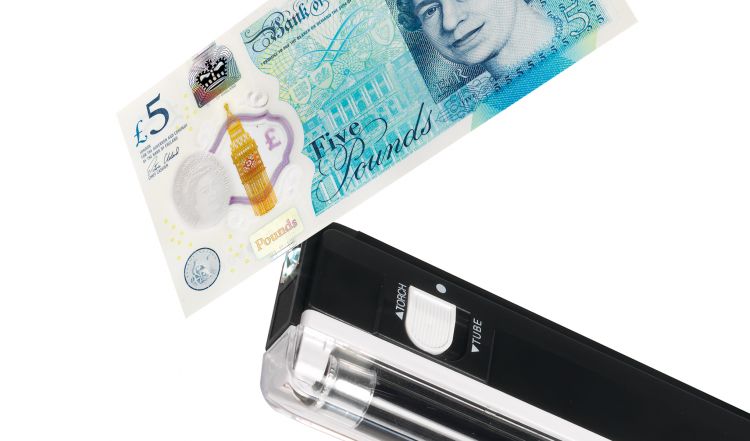 Safescan 40H Handheld UV Counterfeit Detector - Image 7