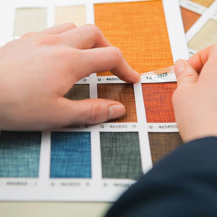 Dymo 40910 D1 9mm x 7m Black on Clear Tape - Image 7