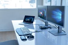 Kensington K52800WW Ergosoft Wrist Rest for Slim Keyboards thumbnail 2