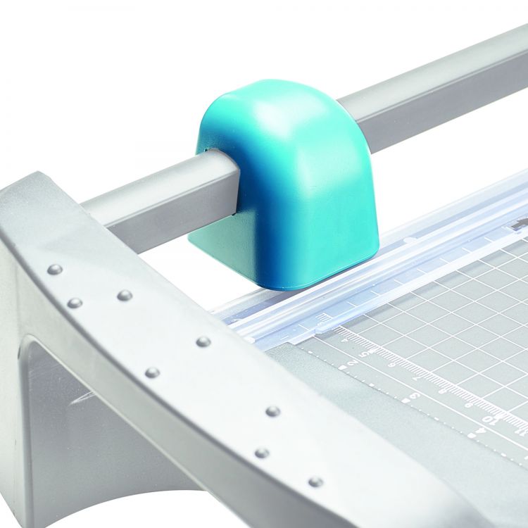 Avery TR002 A4 Photo and Paper Trimmer - Image 3