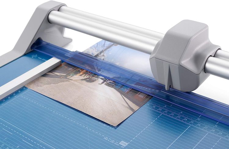 Dahle 554 A2 Professional Trimmer - Image 1